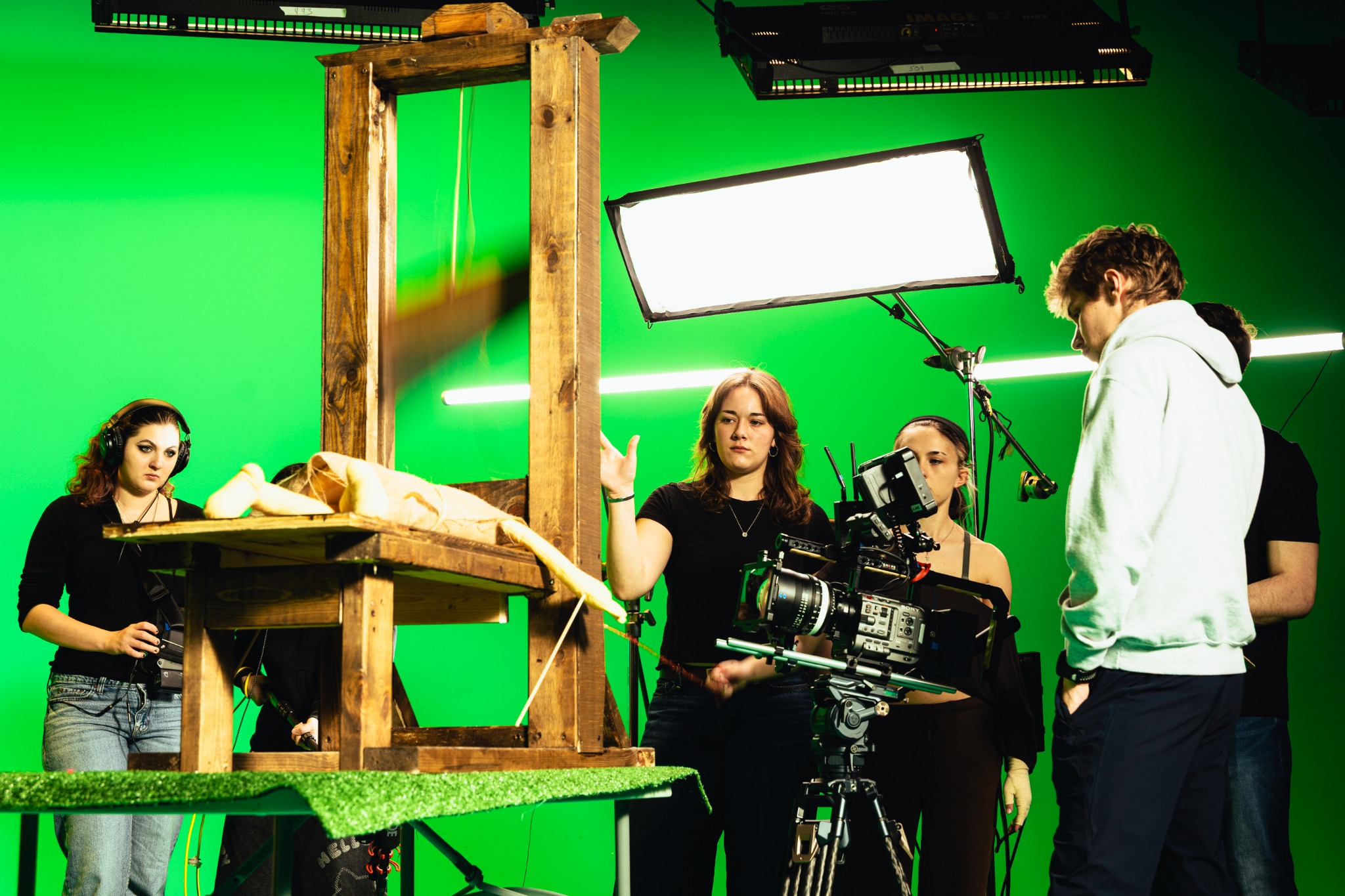 Behind the scenes green screen puppet setup